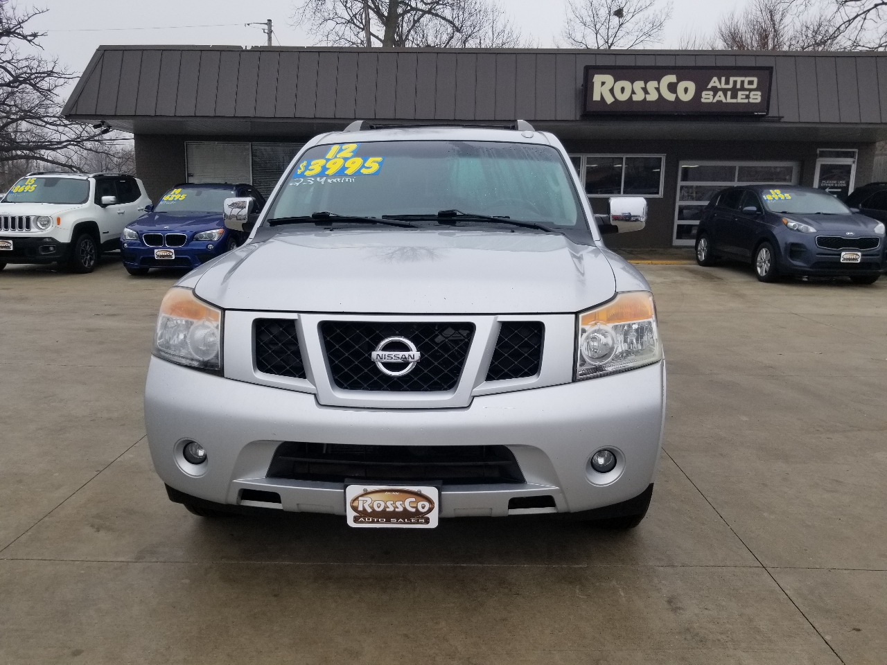 Nissan Armada 4WD 4dr SV 2012