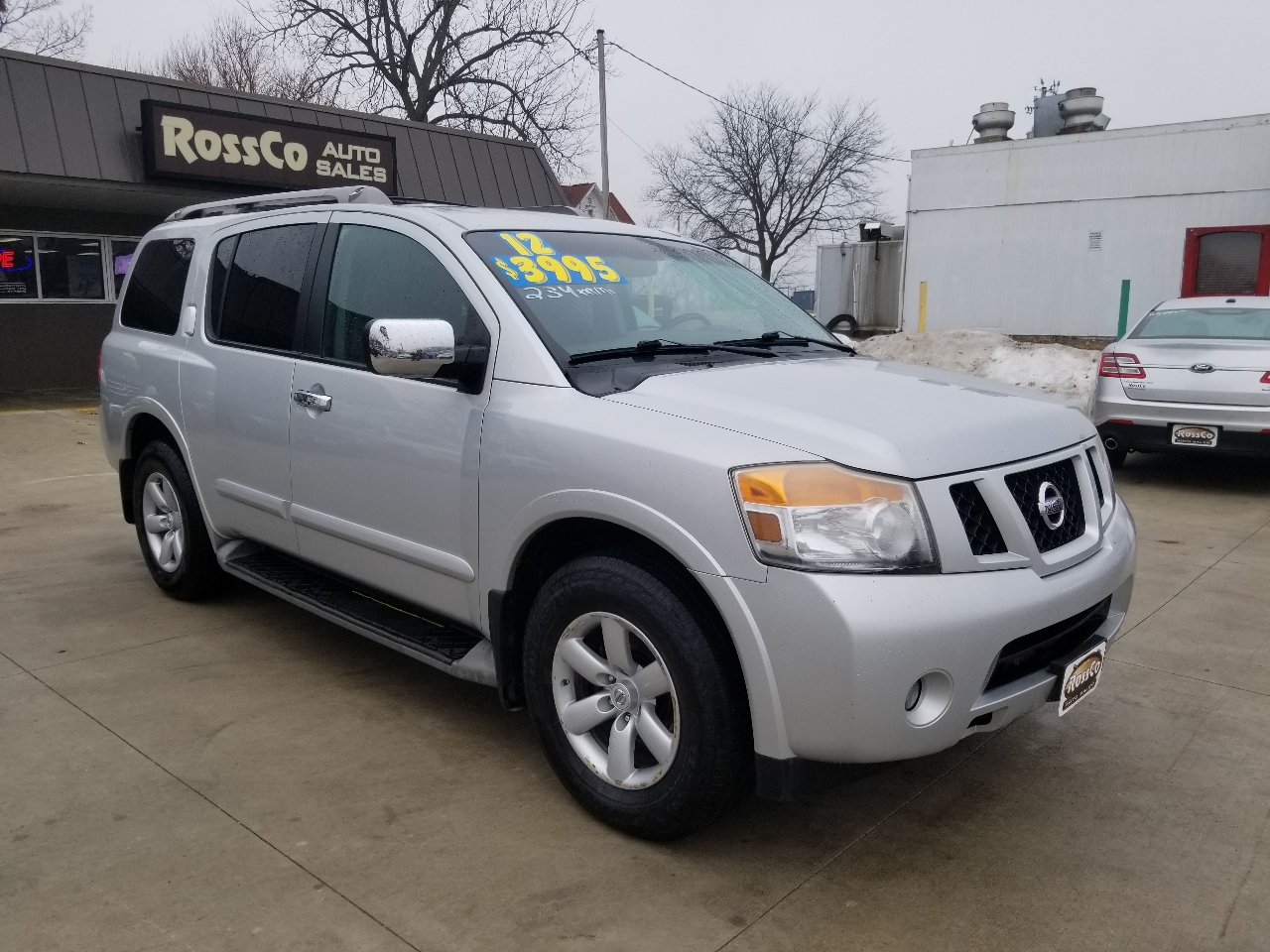 Nissan Armada 4WD 4dr SV 2012