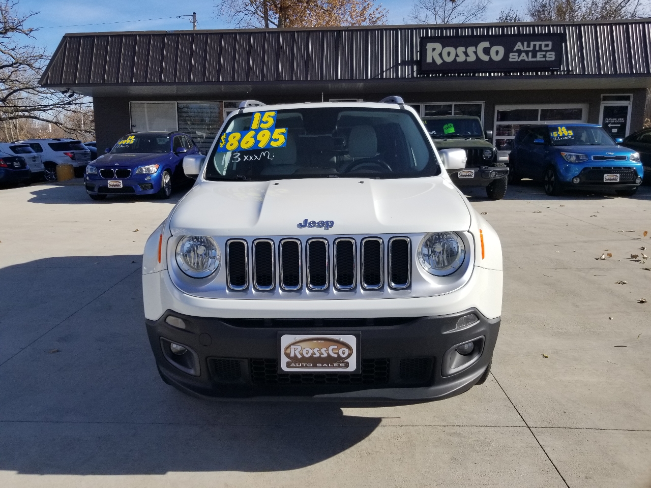 2015 Jeep Renegade Limited photo 2