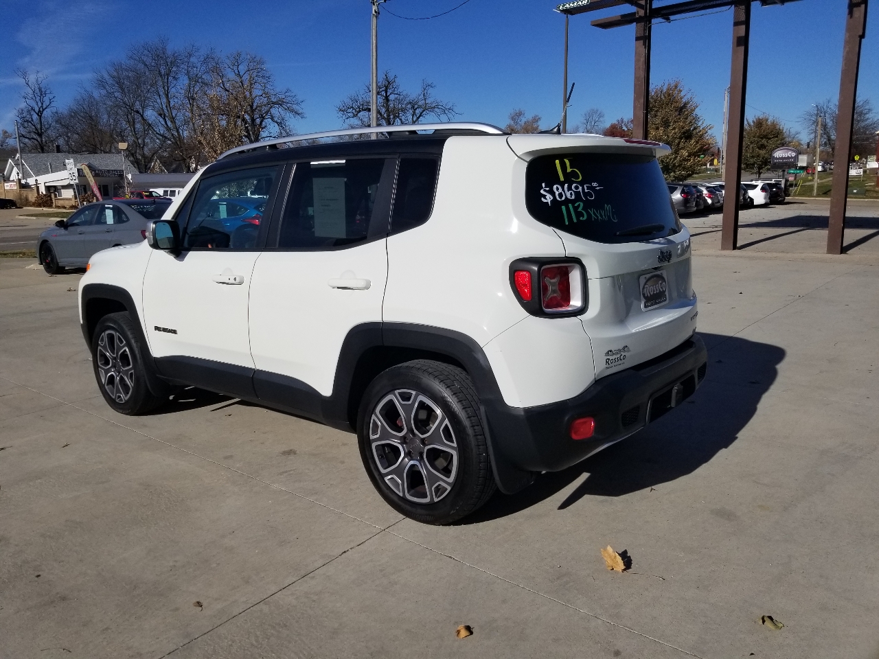 2015 Jeep Renegade Limited photo 4