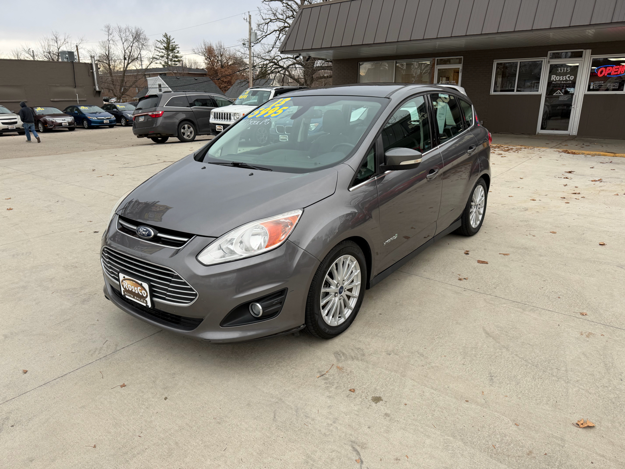 2013 Ford C-Max Hybrid SEL photo 3