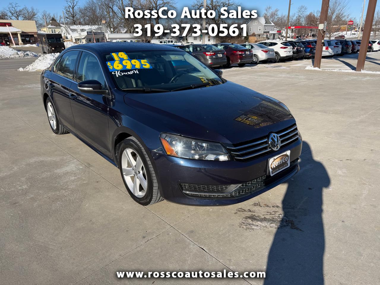 2014 Volkswagen Passat SE's photo