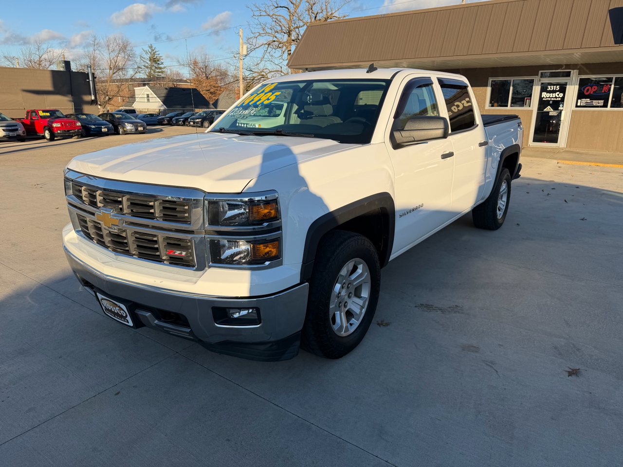 2014 Chevrolet Silverado 1500 LT photo 3