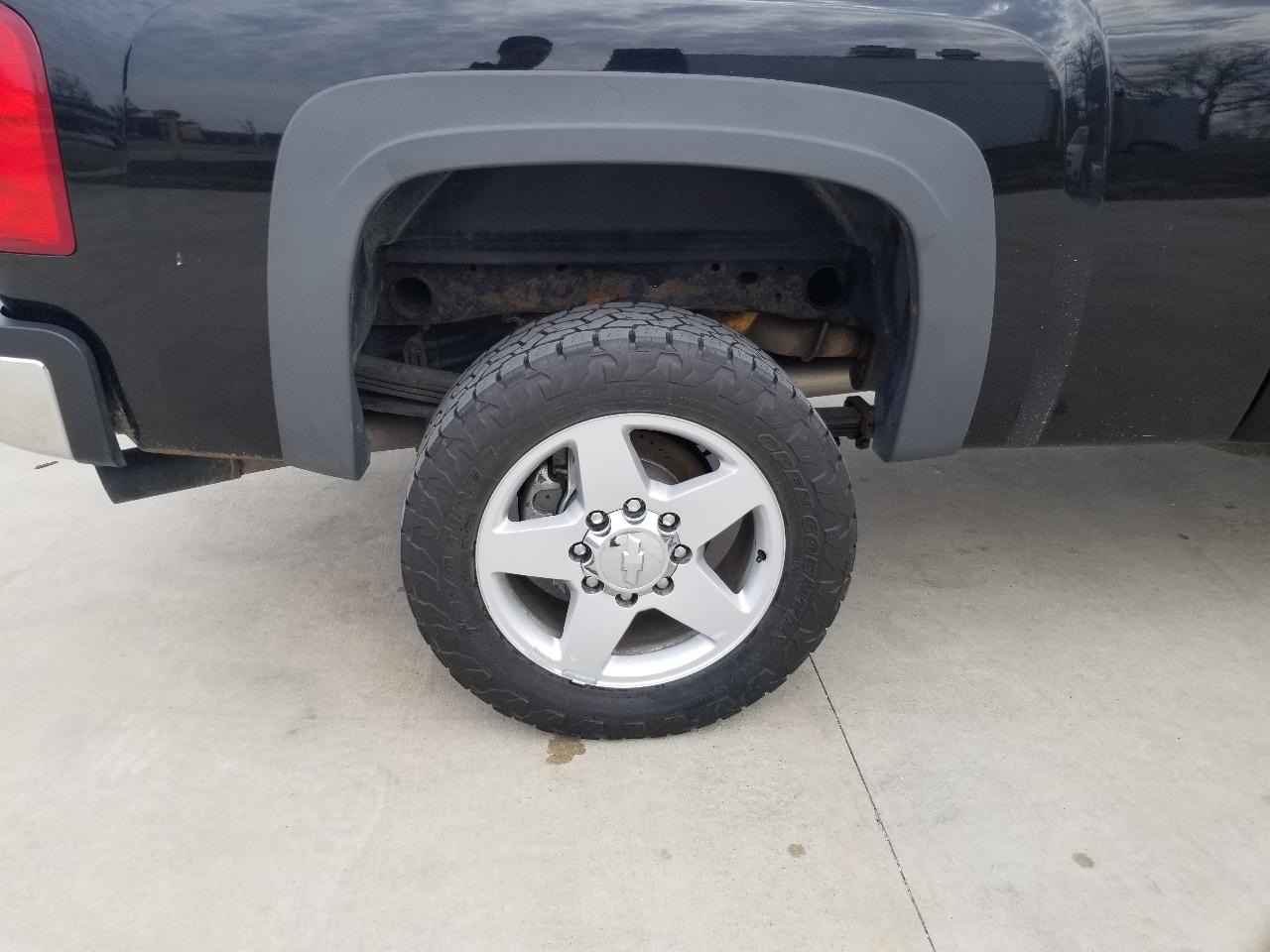 Chevrolet Silverado 2500HD 4WD Ext Cab 144.2" LTZ 2012