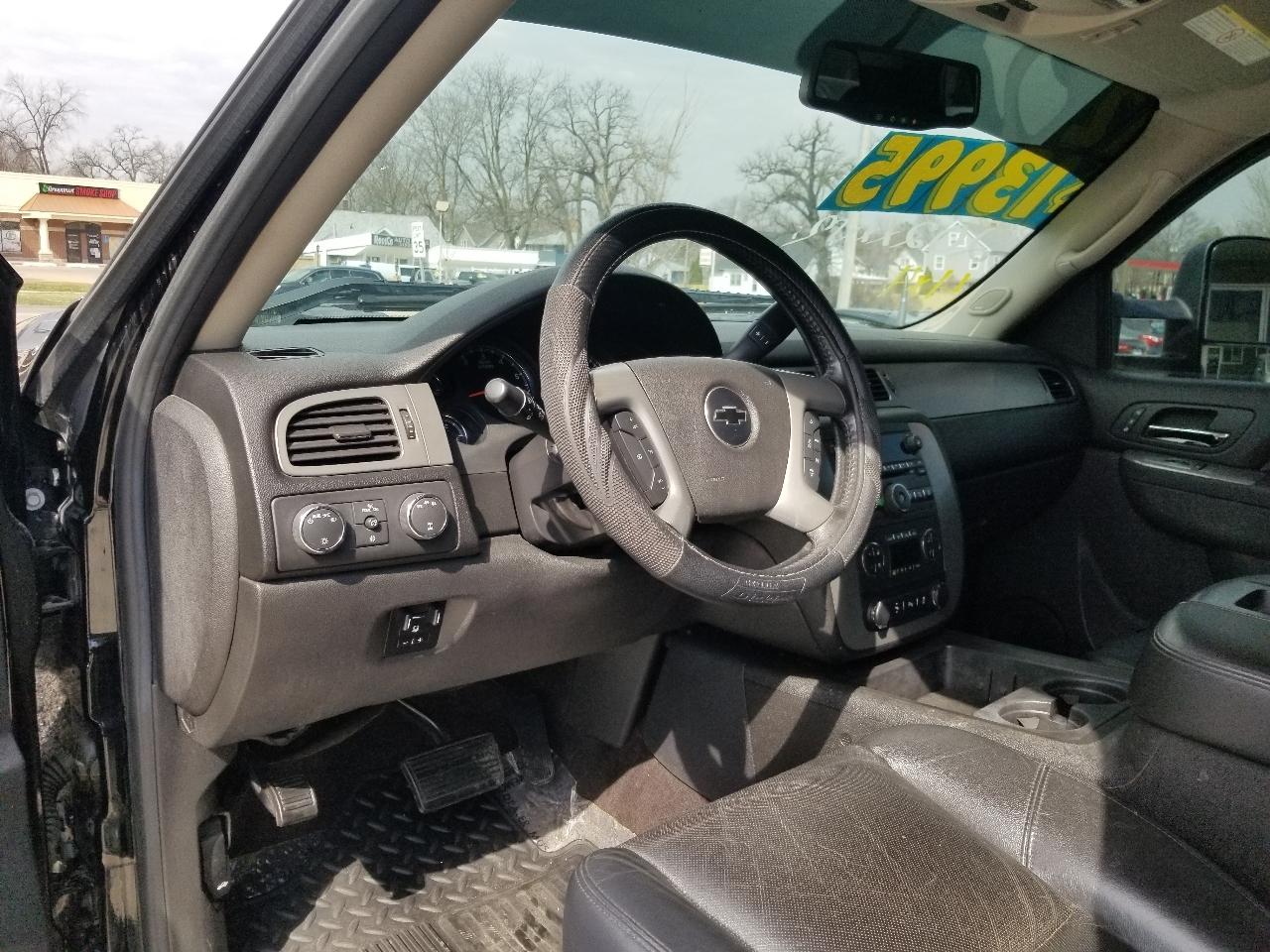 Chevrolet Silverado 2500HD 4WD Ext Cab 144.2" LTZ 2012