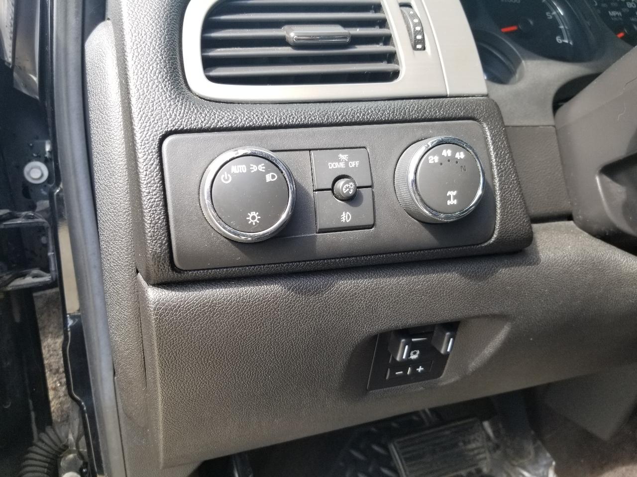 Chevrolet Silverado 2500HD 4WD Ext Cab 144.2" LTZ 2012