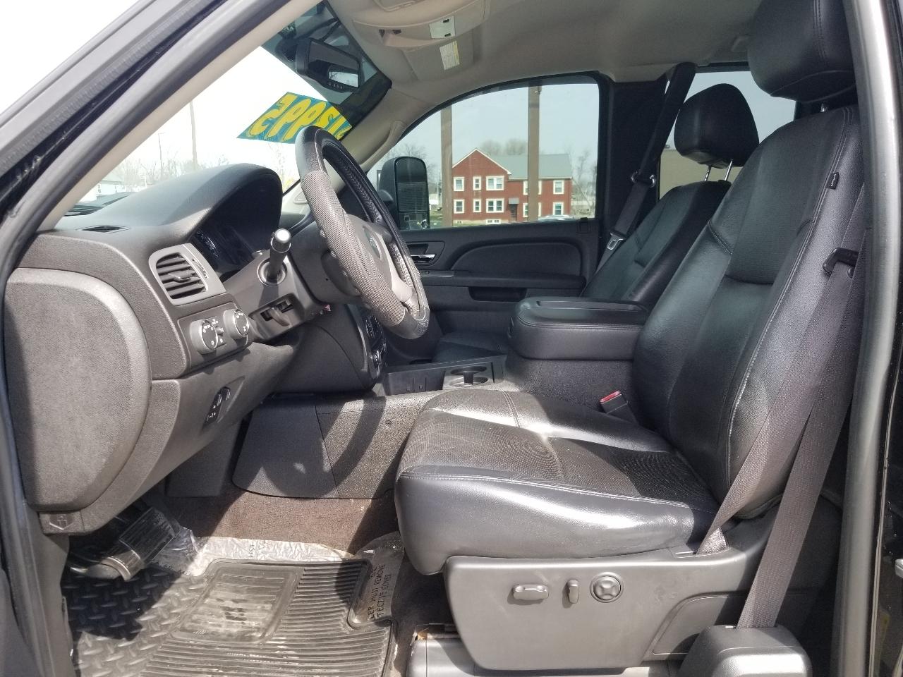 Chevrolet Silverado 2500HD 4WD Ext Cab 144.2" LTZ 2012