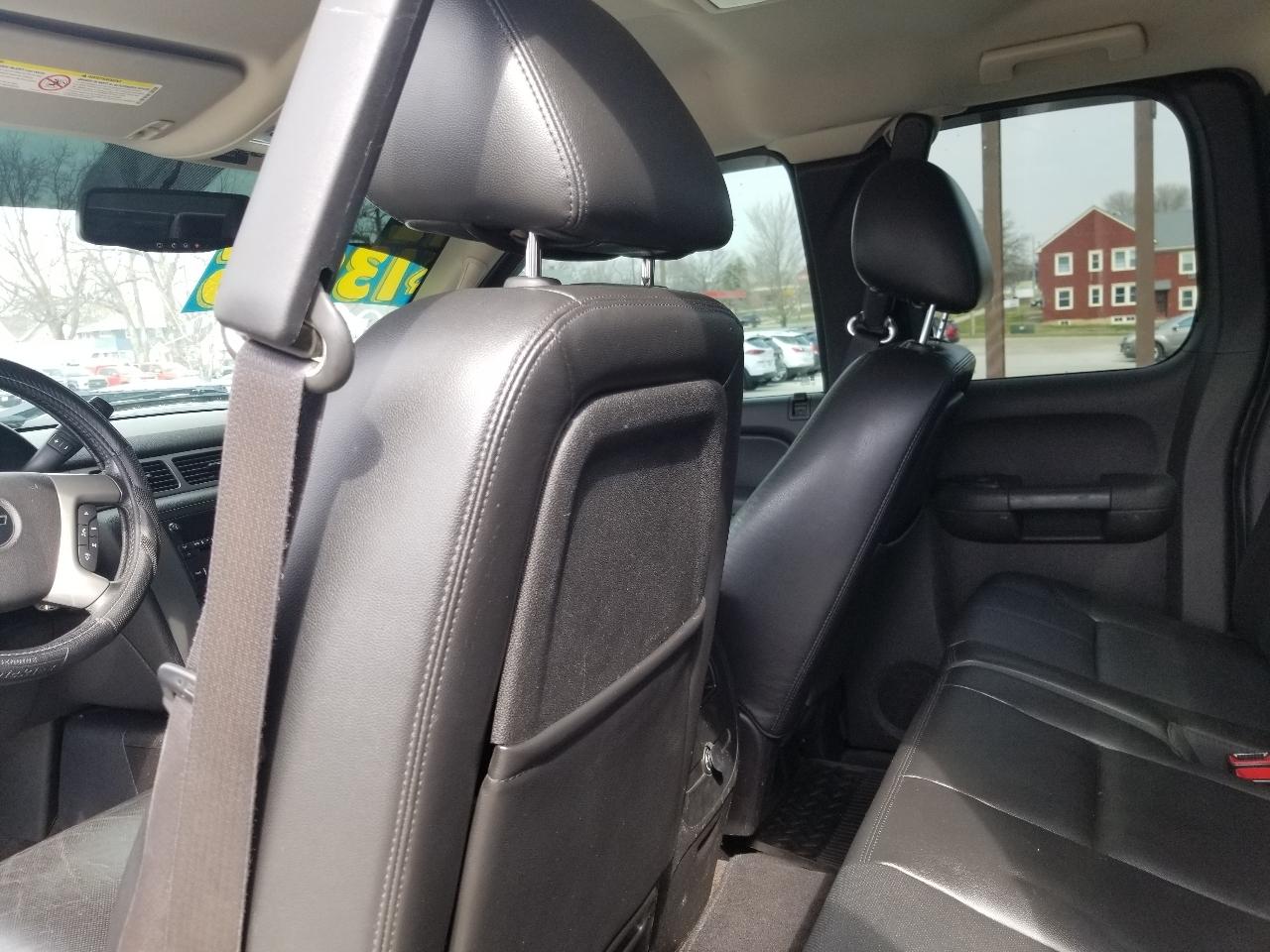 Chevrolet Silverado 2500HD 4WD Ext Cab 144.2" LTZ 2012