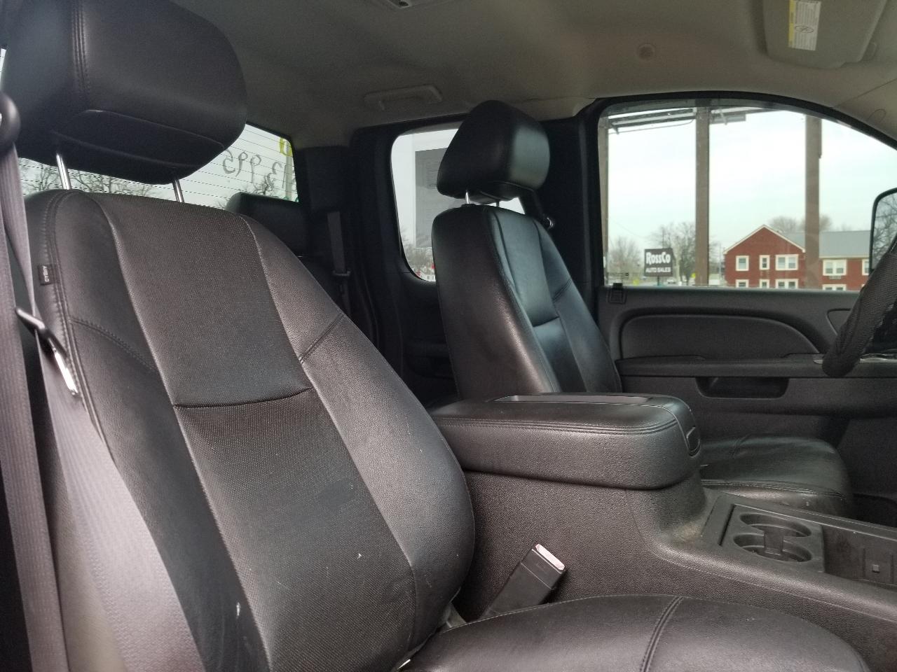 Chevrolet Silverado 2500HD 4WD Ext Cab 144.2" LTZ 2012