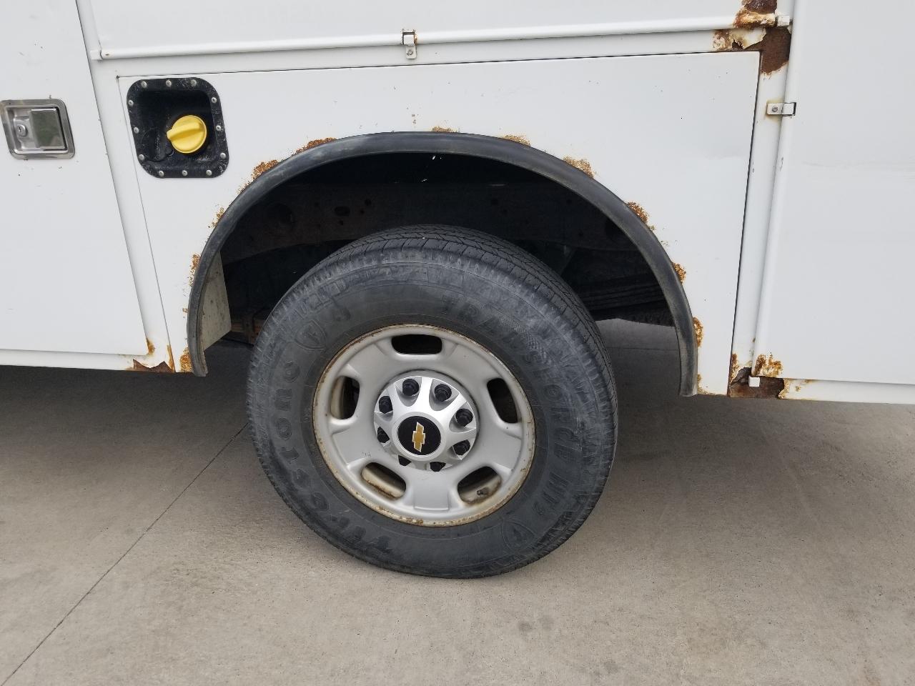 Chevrolet Silverado 2500HD 4WD Reg Cab 133.6" Work Truck 2016