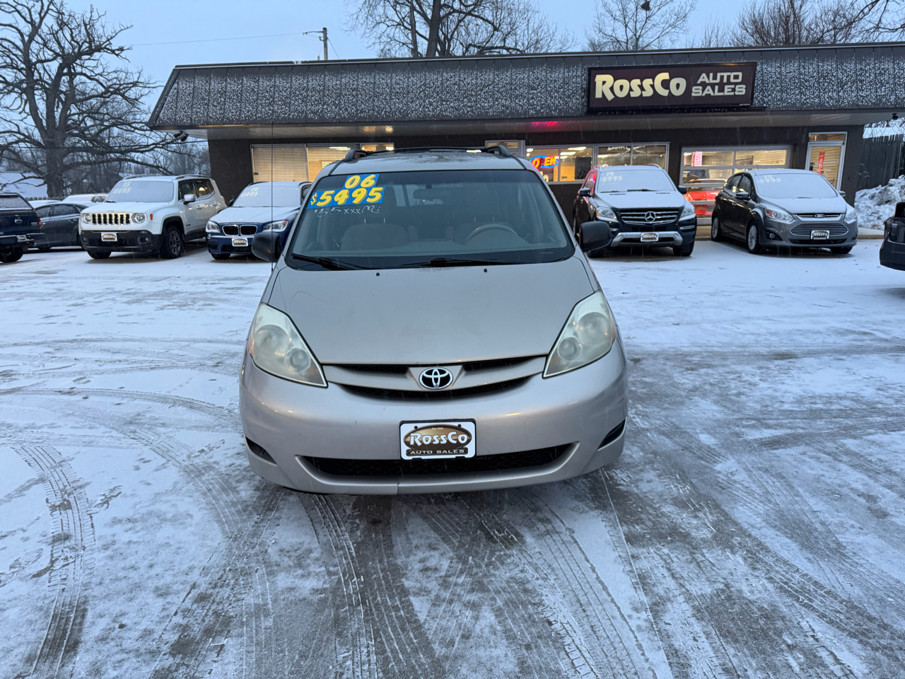 Toyota Sienna LE 7-Passenger 2006
