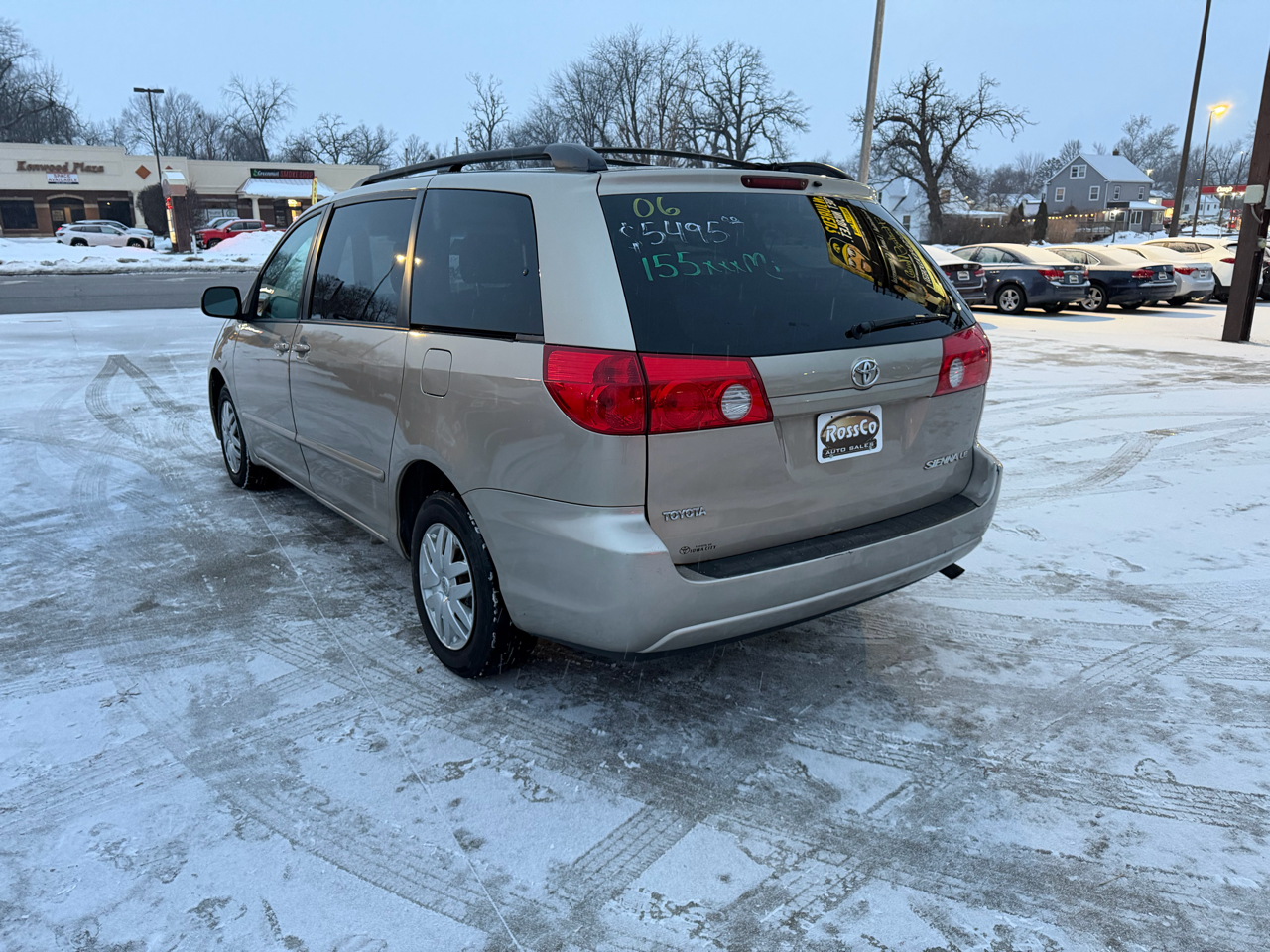 Toyota Sienna LE 7-Passenger 2006
