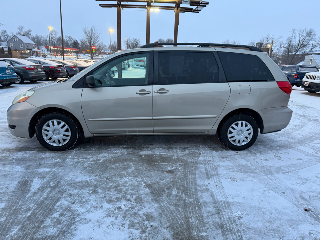 Toyota Sienna LE 7-Passenger 2006