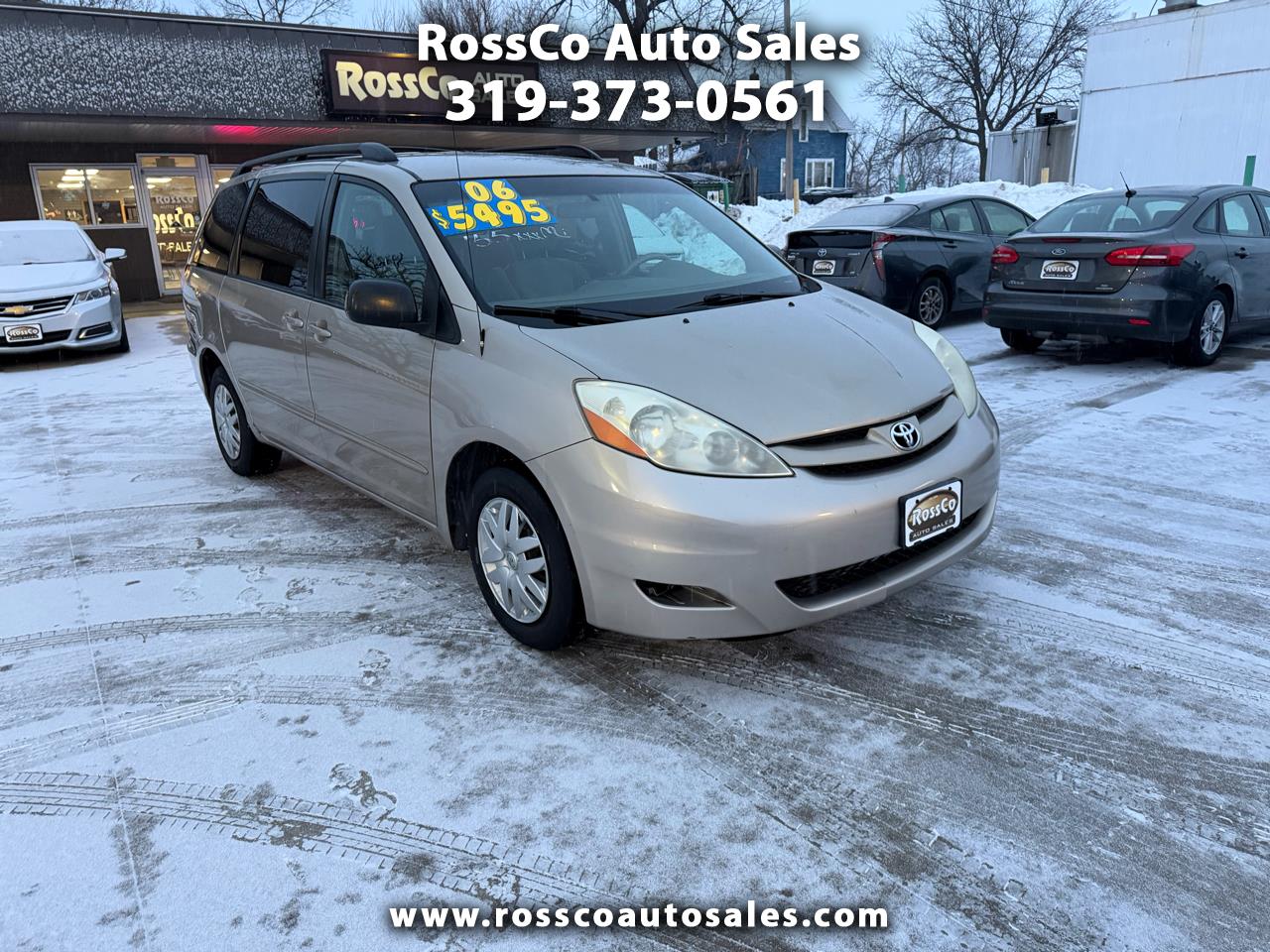 Toyota Sienna LE 7-Passenger 2006