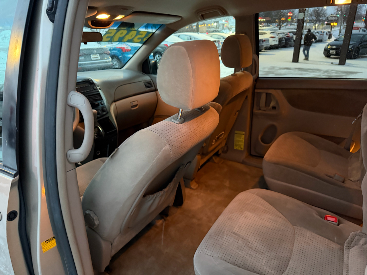 Toyota Sienna LE 7-Passenger 2006