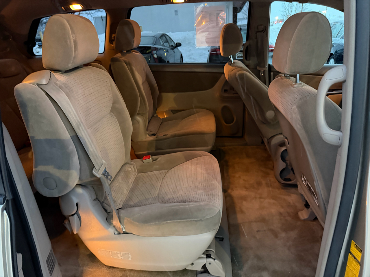 Toyota Sienna LE 7-Passenger 2006