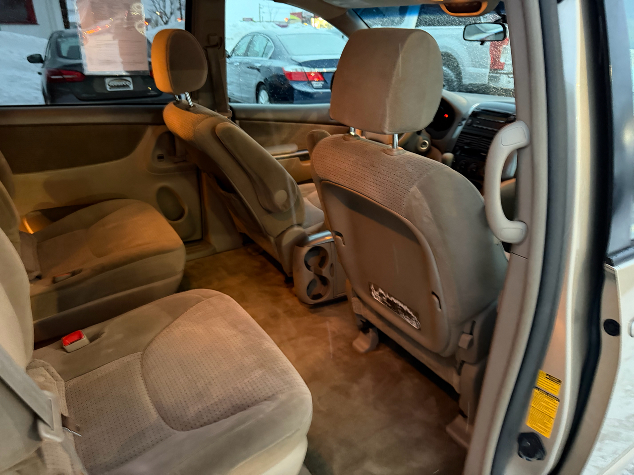 Toyota Sienna LE 7-Passenger 2006