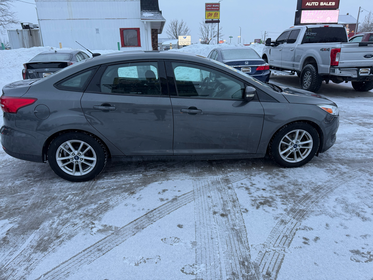 Ford Focus SE Sedan 2016