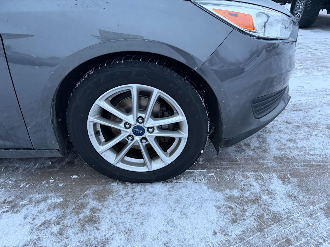 Ford Focus SE Sedan 2016