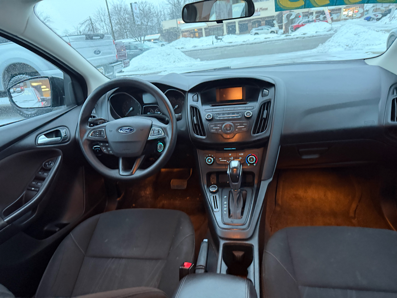 Ford Focus SE Sedan 2016