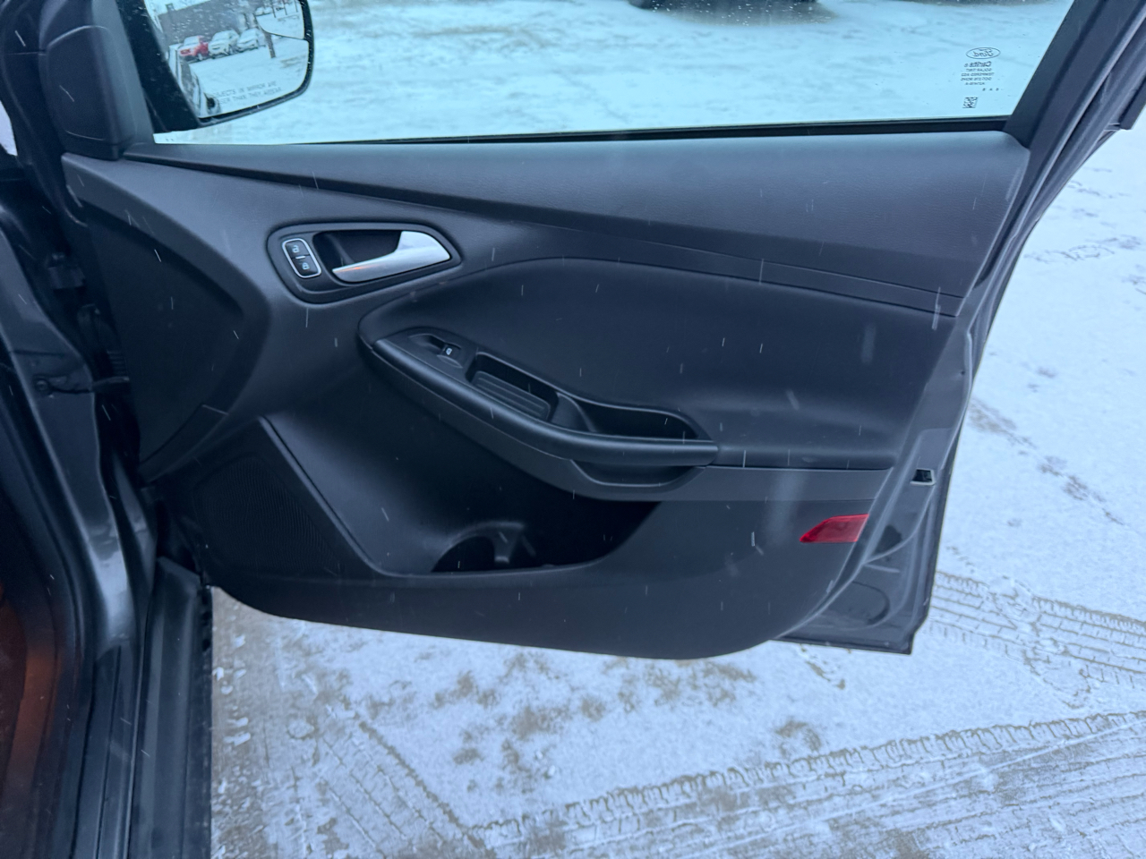 Ford Focus SE Sedan 2016