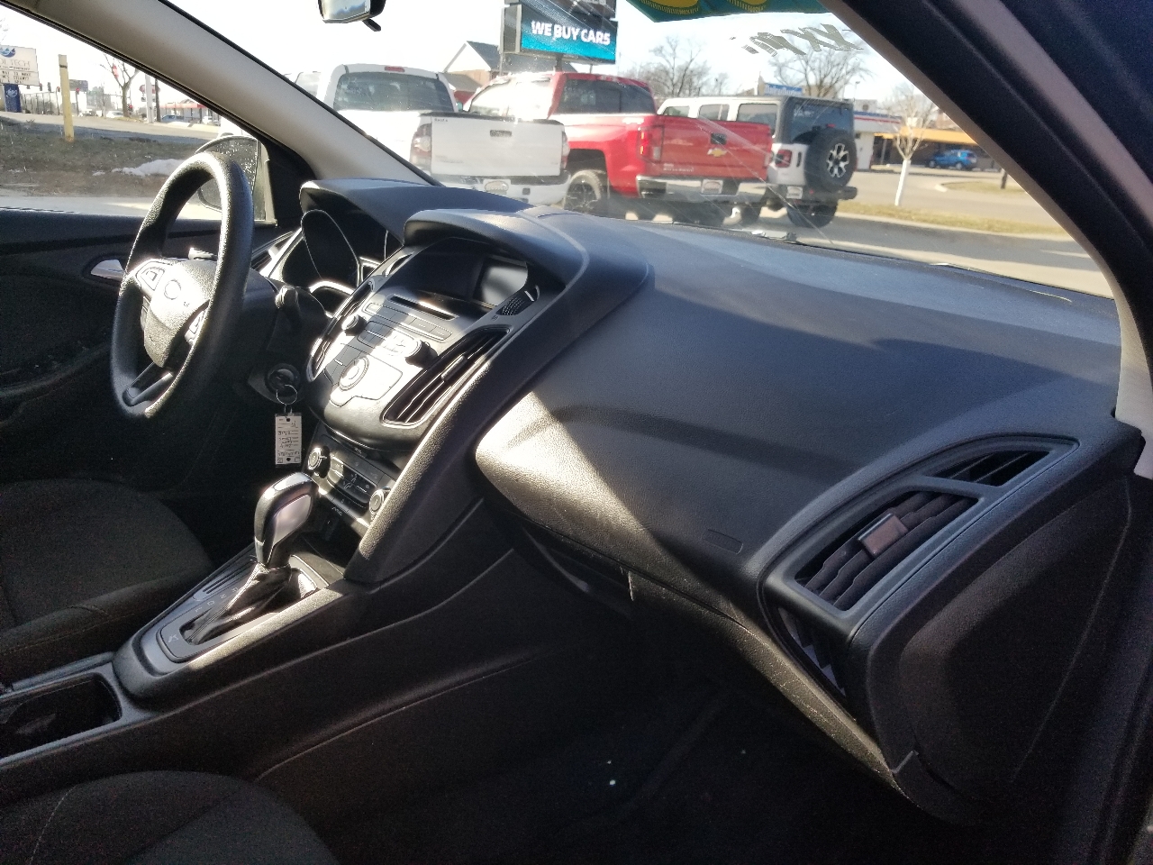 Ford Focus 4dr Sdn SE 2016