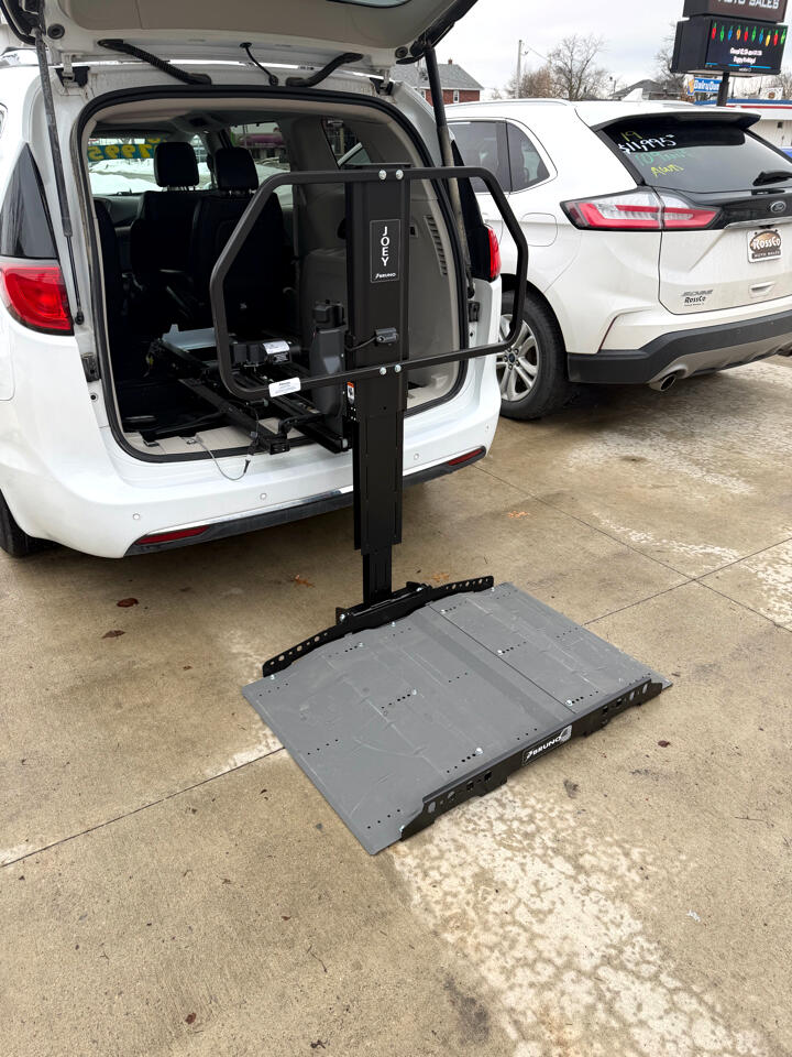 Chrysler Pacifica Limited 2018