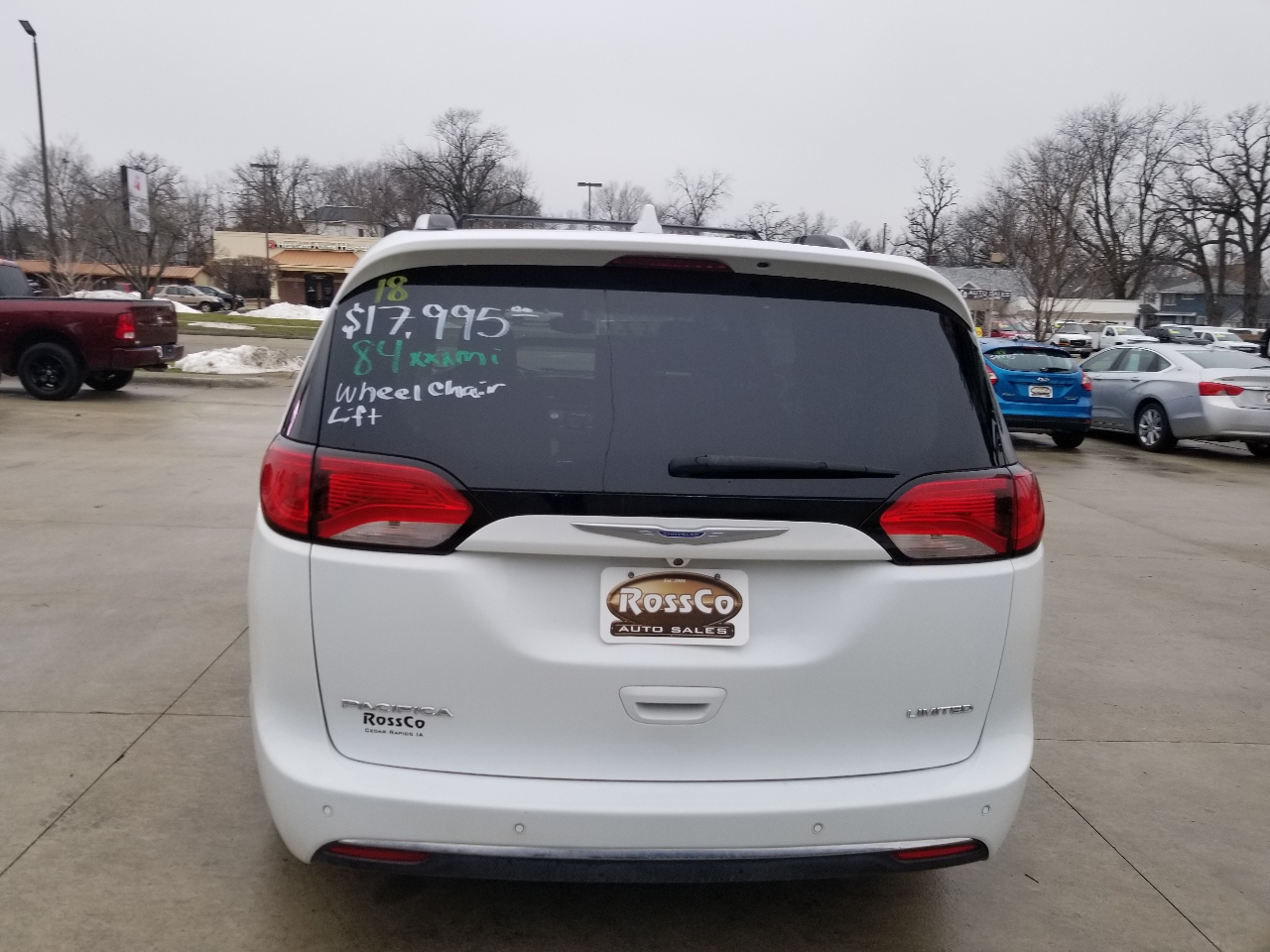 Chrysler Pacifica Limited FWD 2018