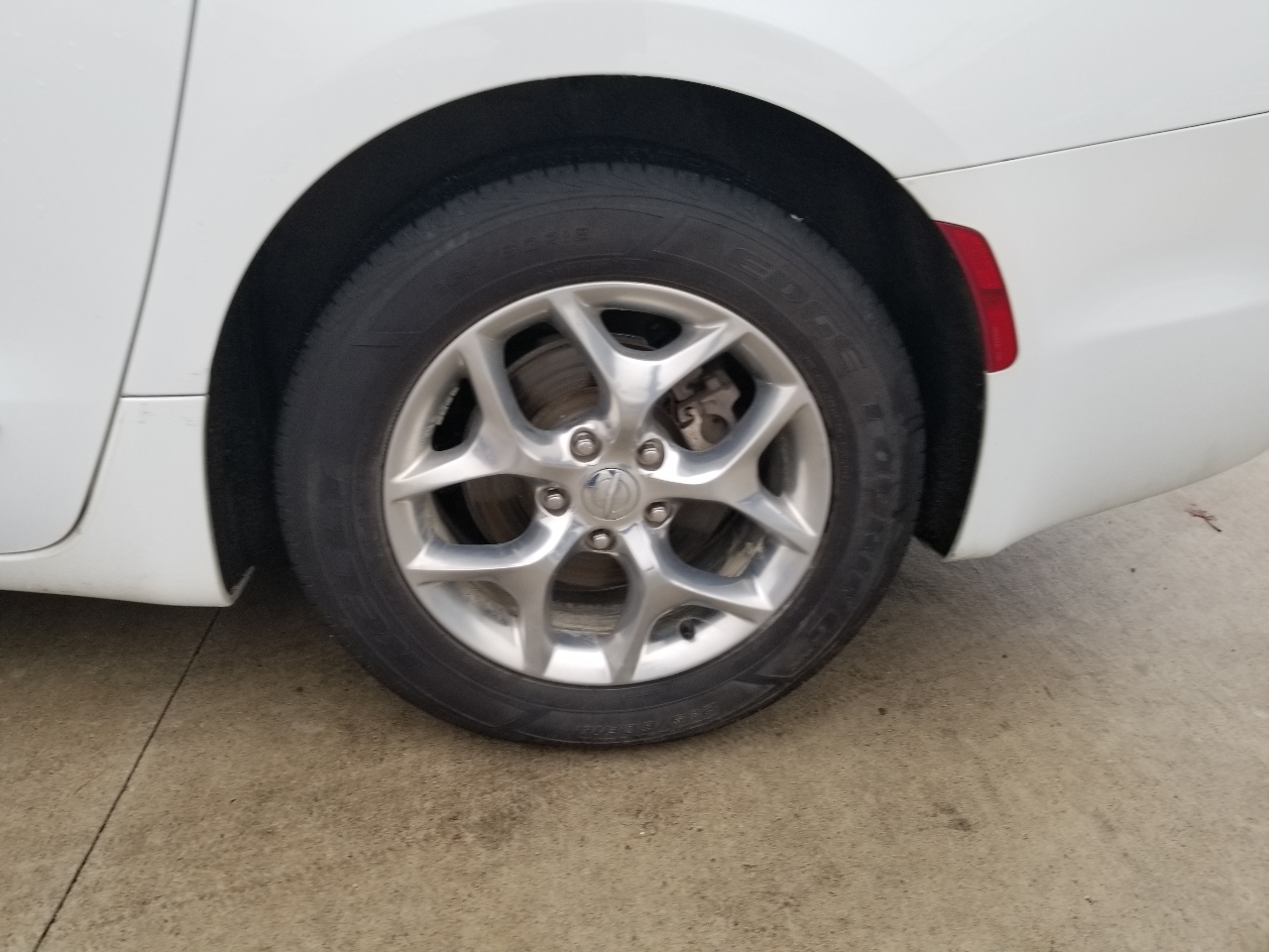 Chrysler Pacifica Limited FWD 2018