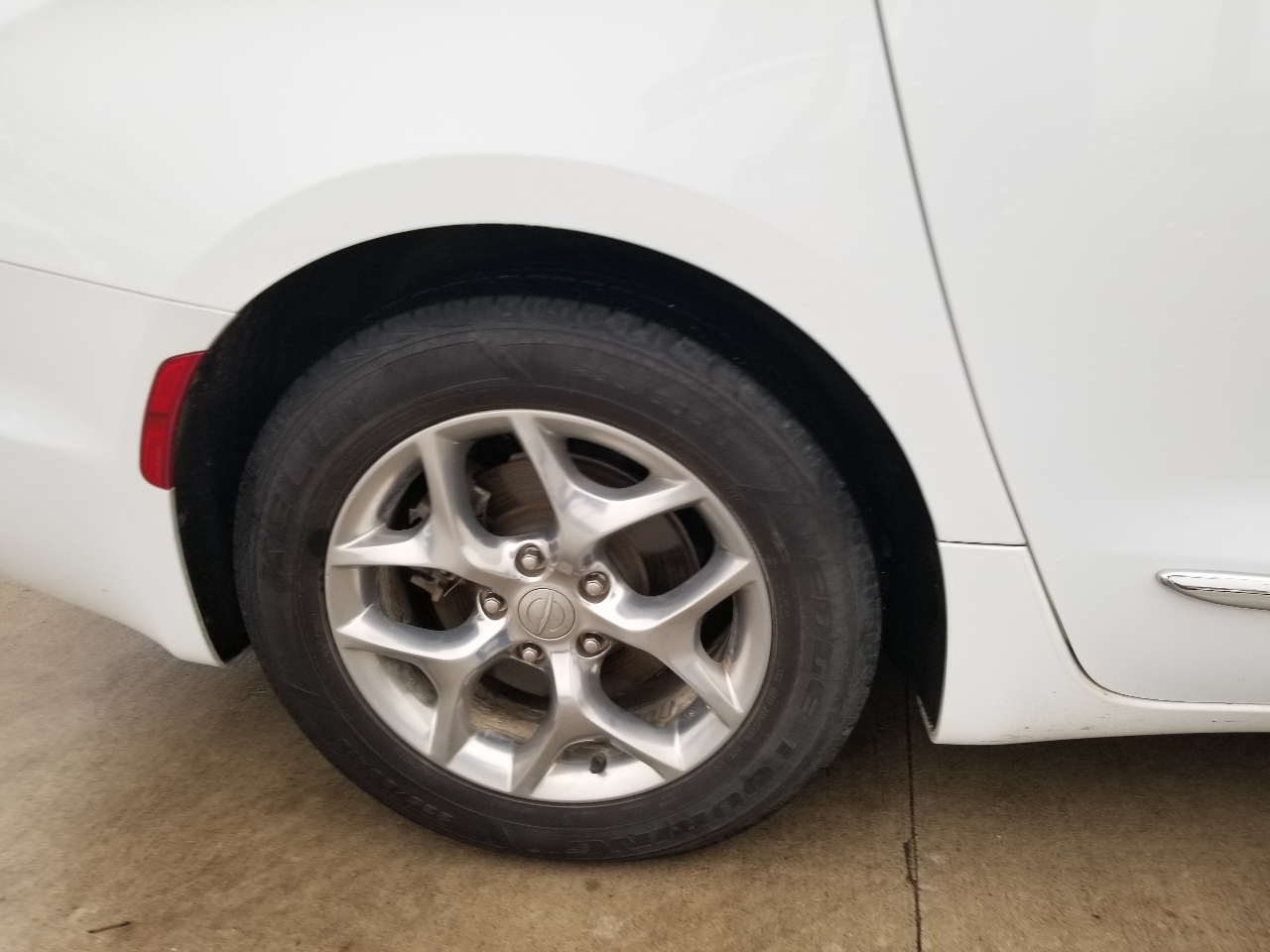 Chrysler Pacifica Limited FWD 2018