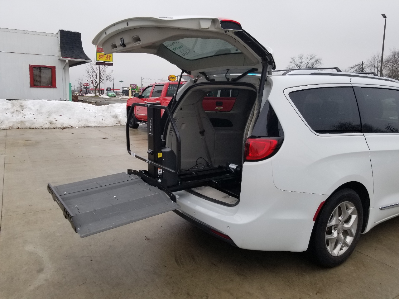 Chrysler Pacifica Limited FWD 2018