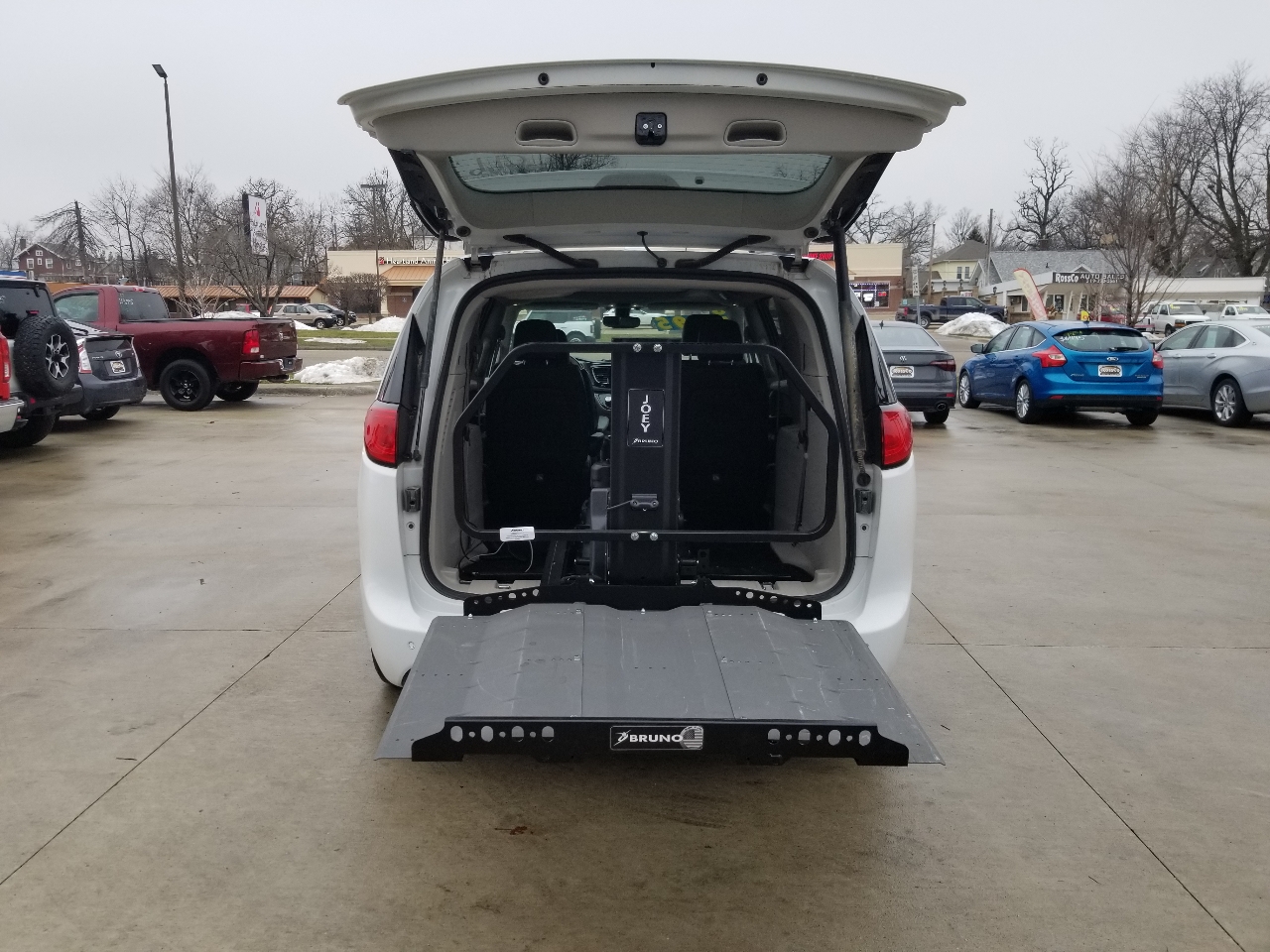 Chrysler Pacifica Limited FWD 2018