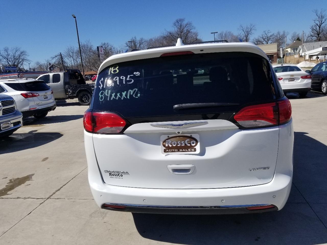 Chrysler Pacifica Limited FWD 2018