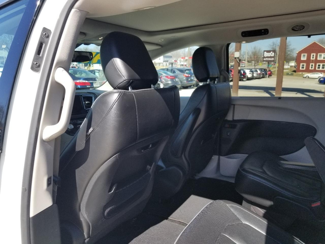 Chrysler Pacifica Limited FWD 2018