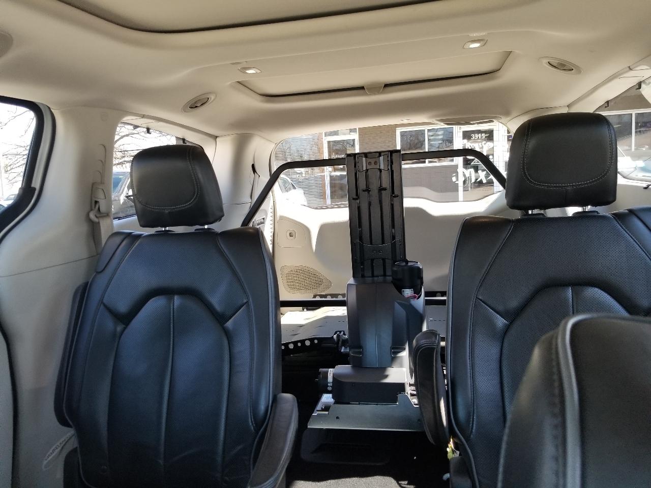 Chrysler Pacifica Limited FWD 2018