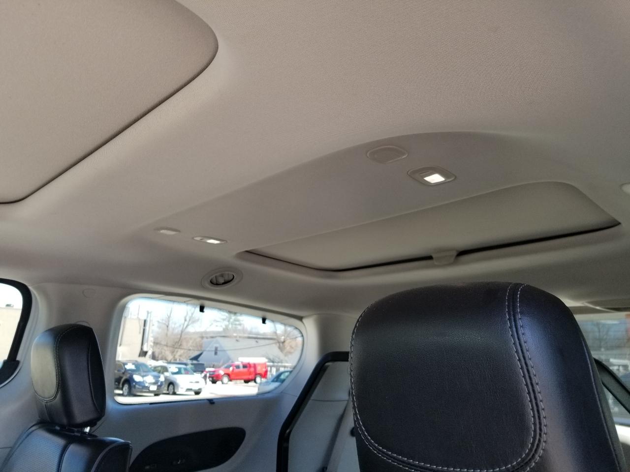 Chrysler Pacifica Limited FWD 2018