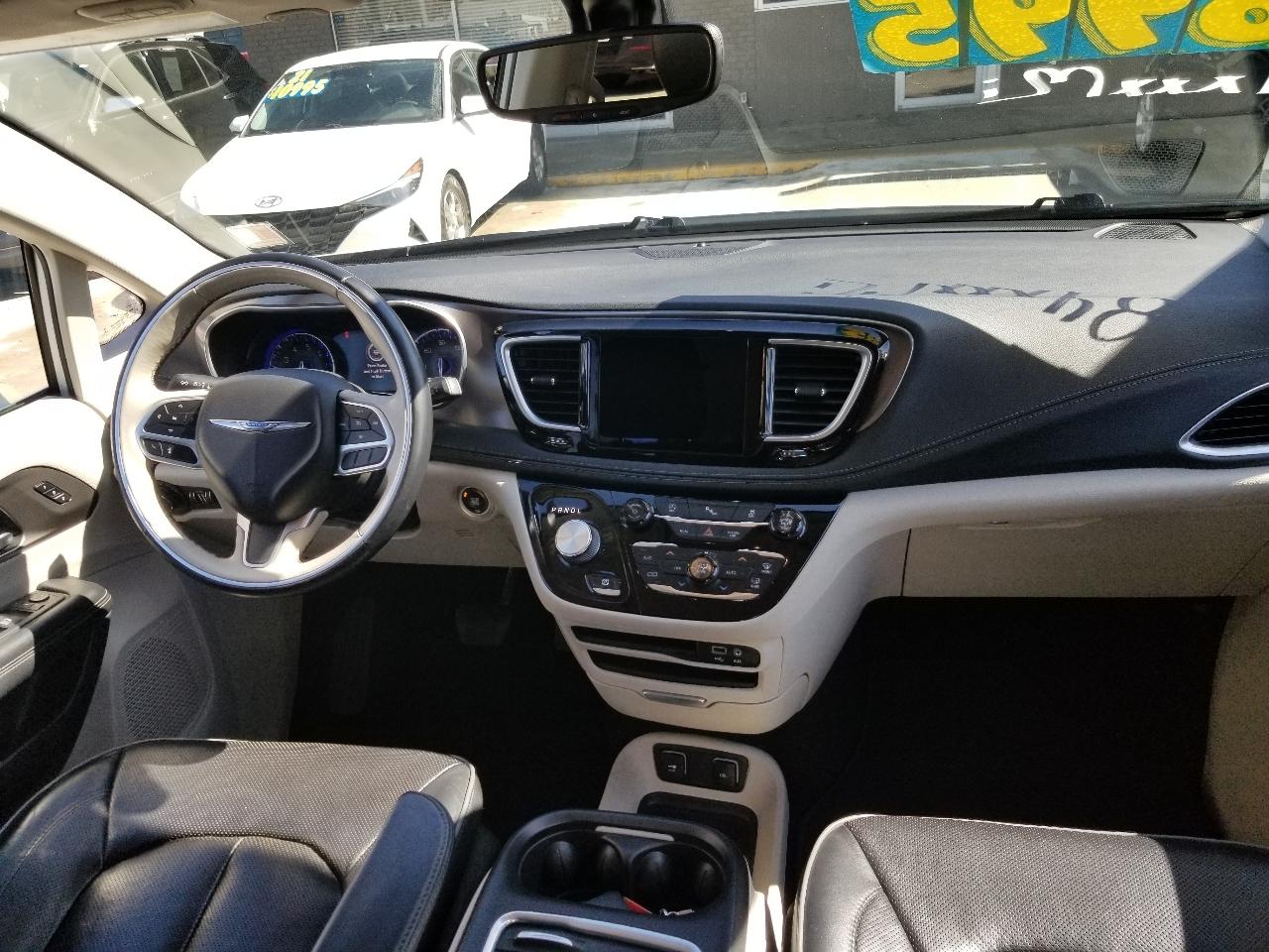 Chrysler Pacifica Limited FWD 2018