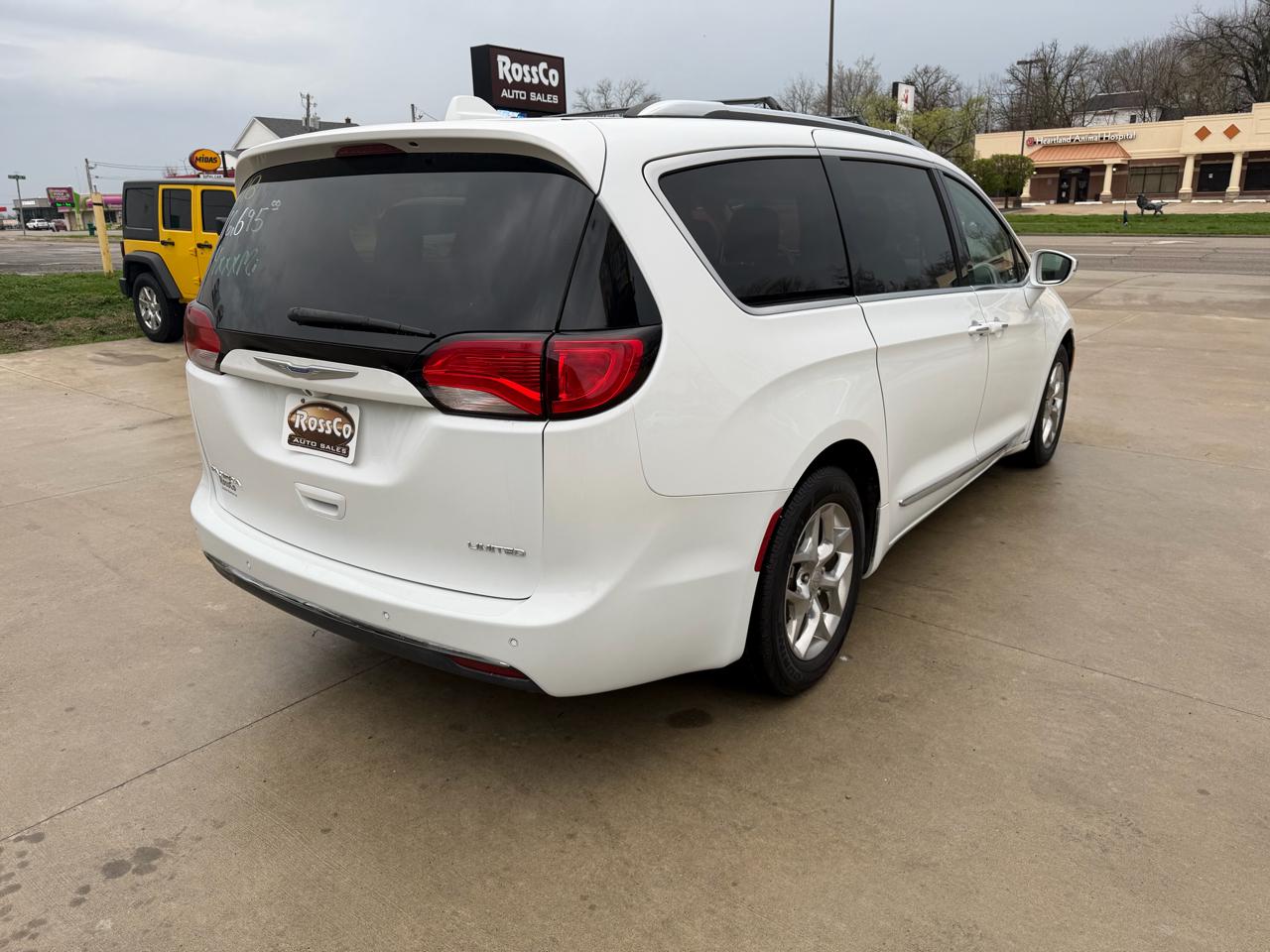 Chrysler Pacifica Limited FWD 2018