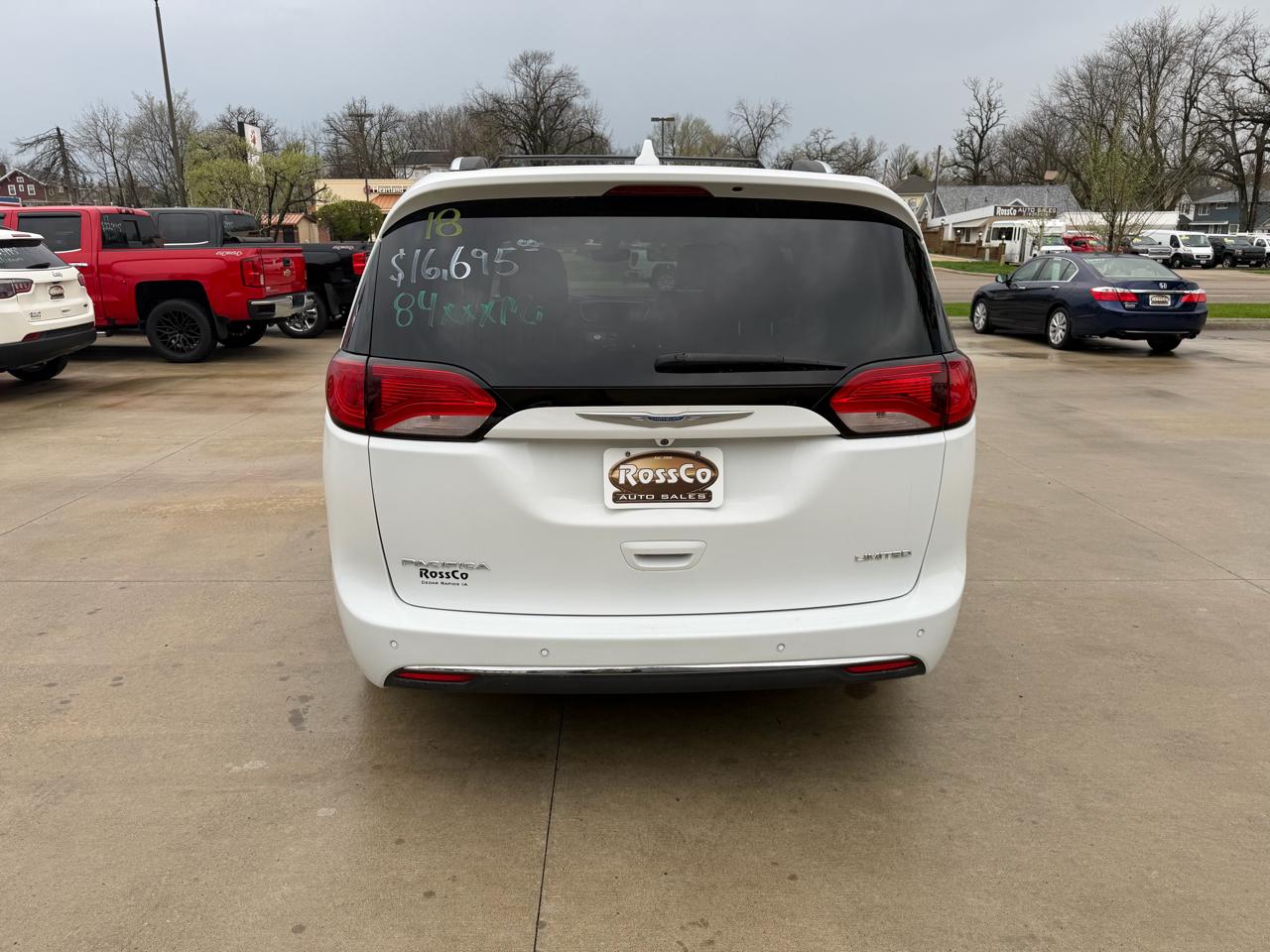 Chrysler Pacifica Limited FWD 2018