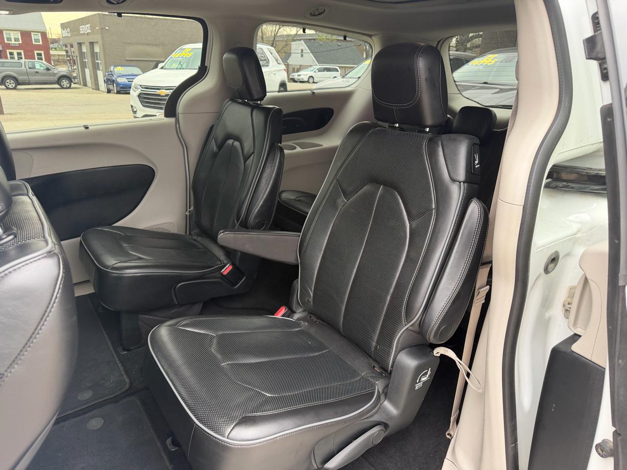 Chrysler Pacifica Limited FWD 2018