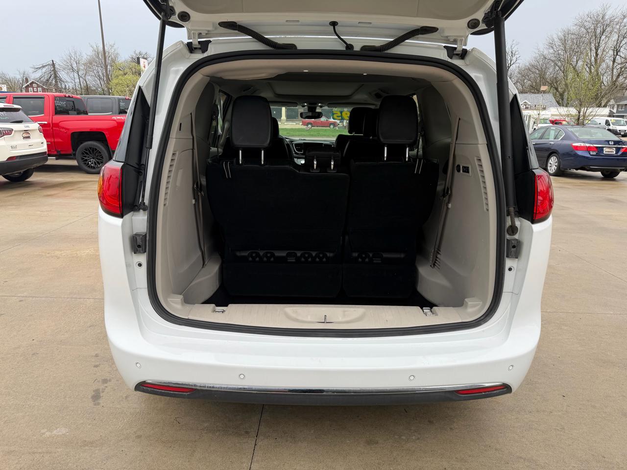 Chrysler Pacifica Limited FWD 2018