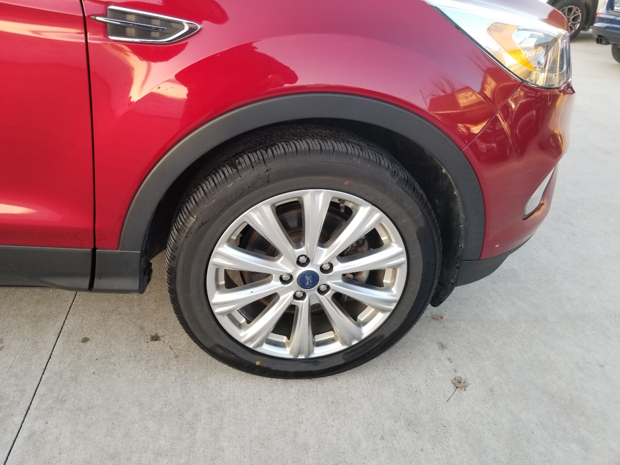 Ford Escape Titanium 4WD 2017