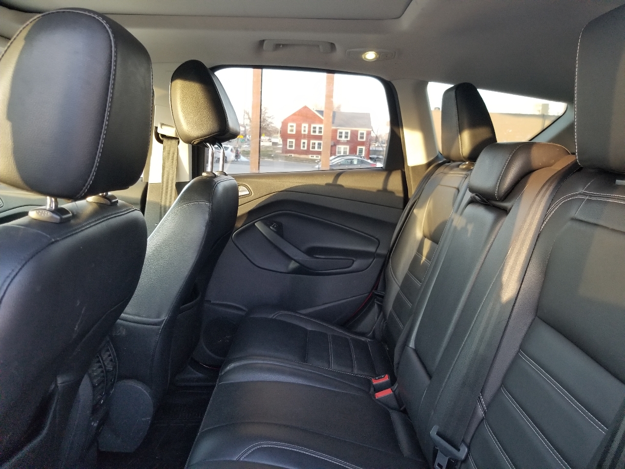 Ford Escape Titanium 4WD 2017