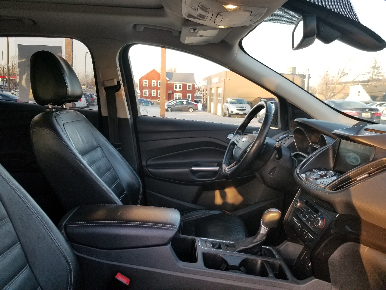 Ford Escape Titanium 4WD 2017