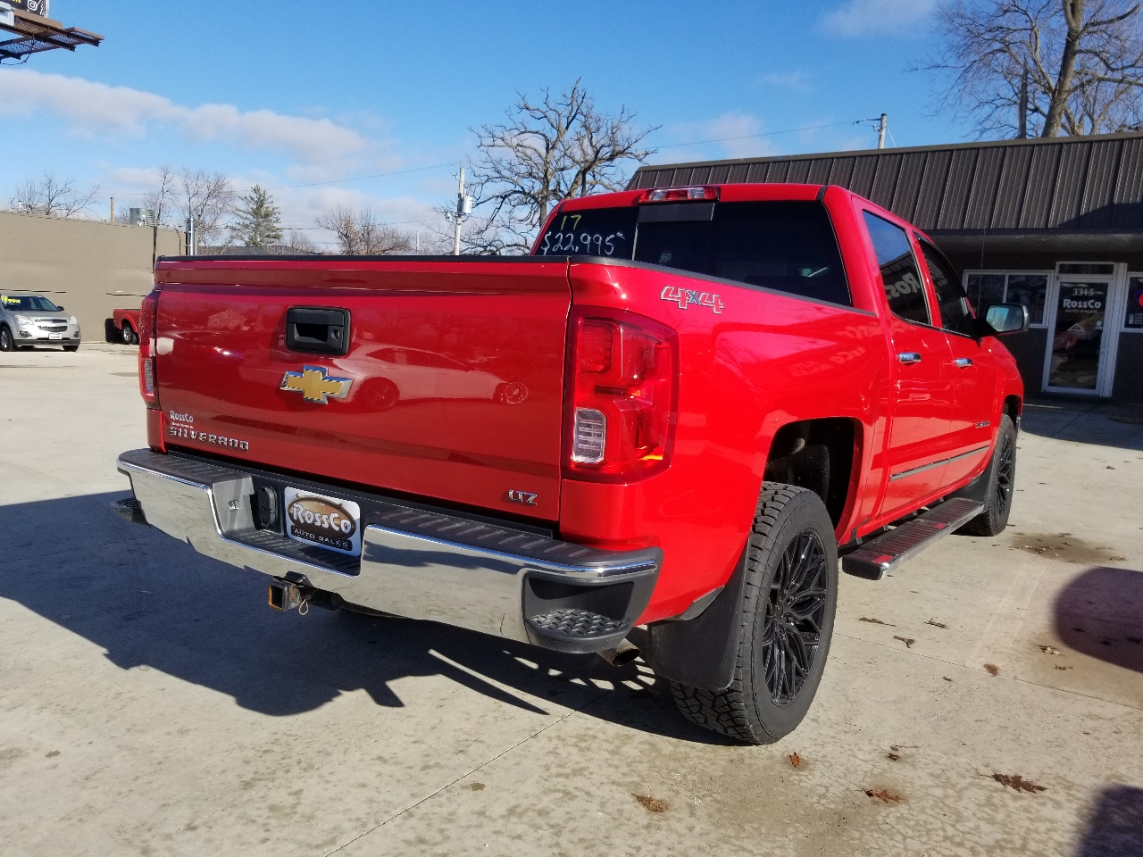 Chevrolet Silverado 1500 4WD Crew Cab 143.5" LTZ w/1LZ 2017