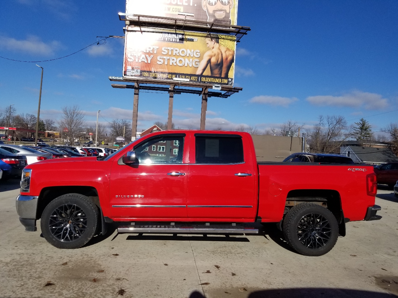 Chevrolet Silverado 1500 4WD Crew Cab 143.5" LTZ w/1LZ 2017