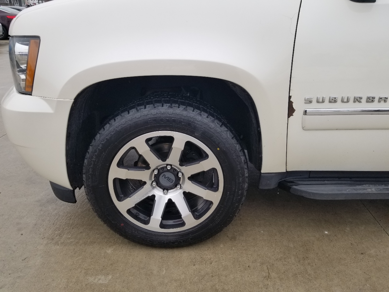 Chevrolet Suburban LTZ 1500 4WD 2013