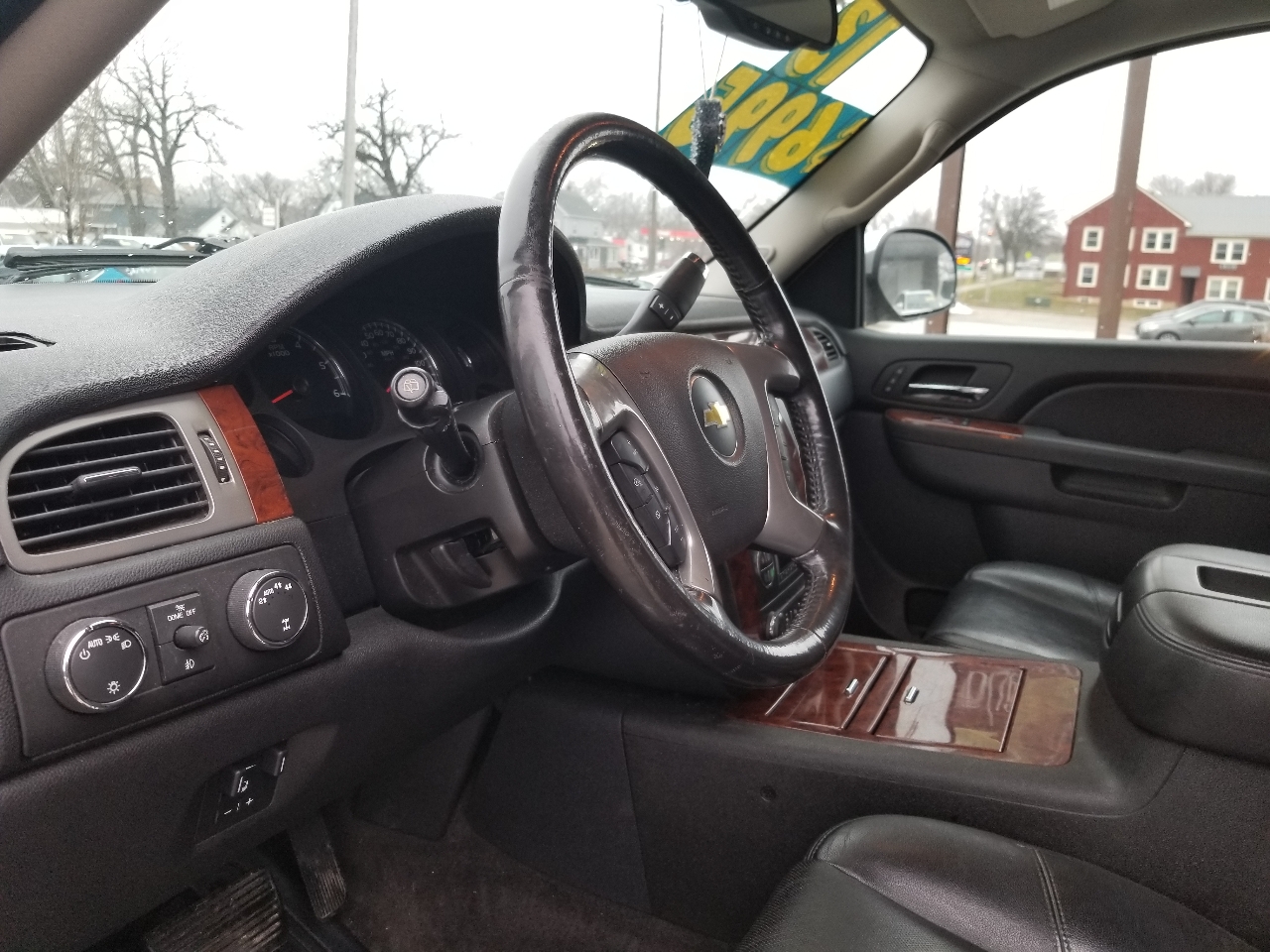 Chevrolet Suburban LTZ 1500 4WD 2013