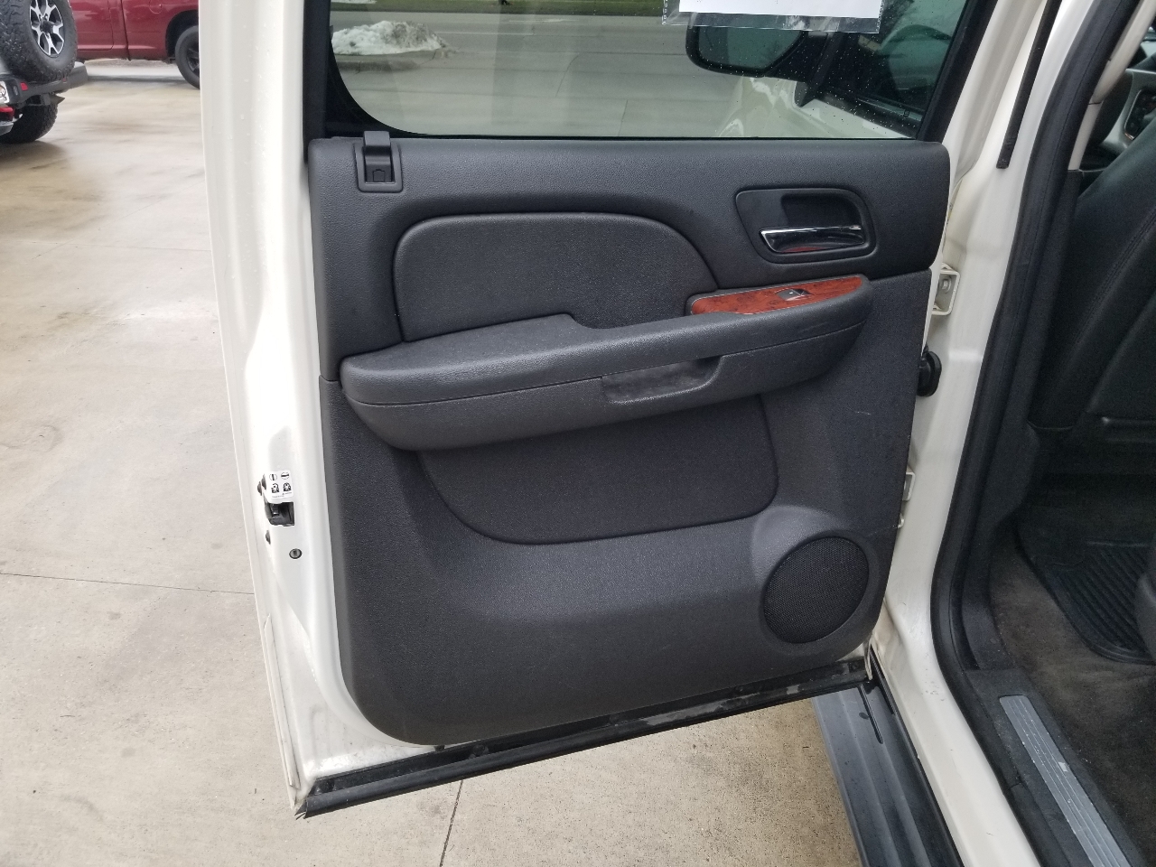 Chevrolet Suburban LTZ 1500 4WD 2013