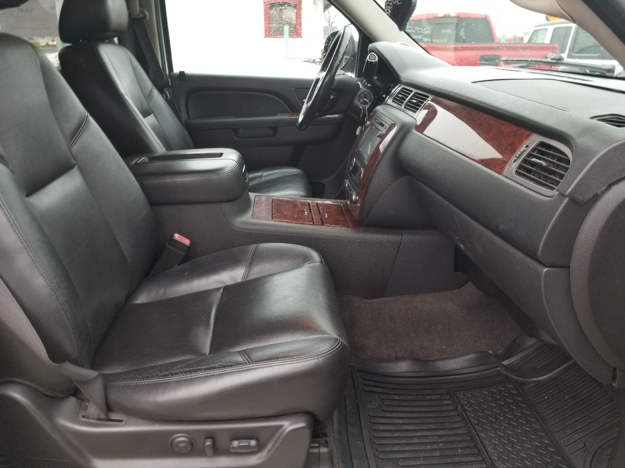 Chevrolet Suburban LTZ 1500 4WD 2013